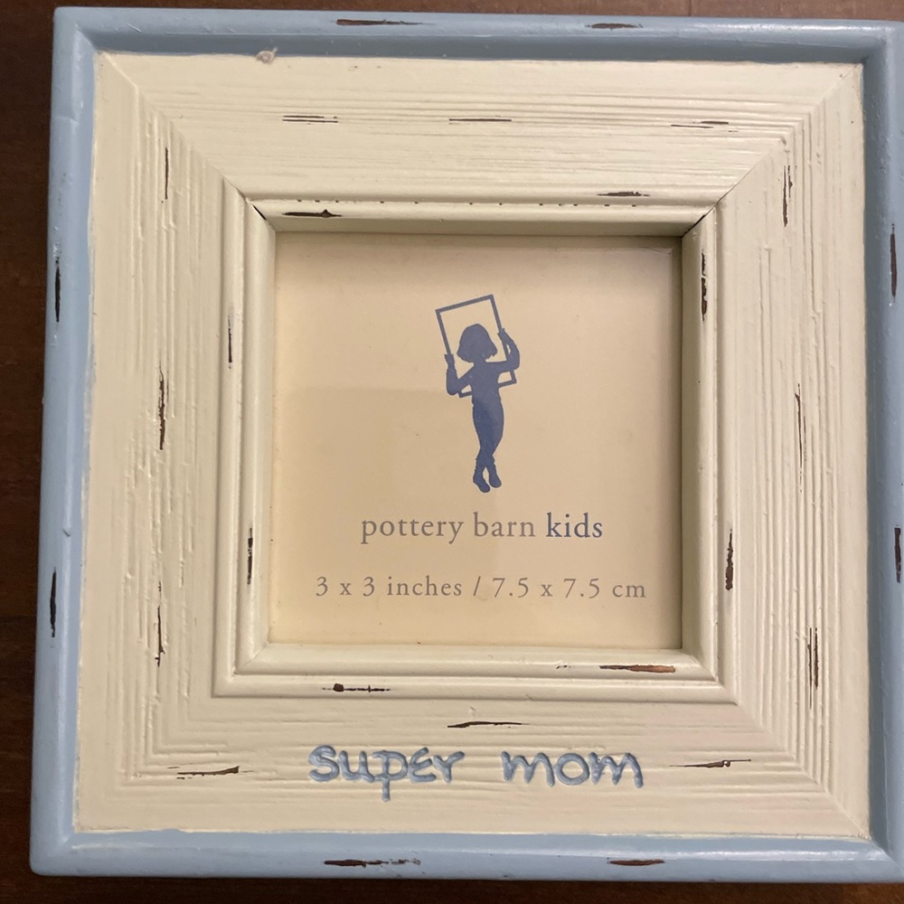 NWOT Pottery Barn “Super Mom” Photo Frame